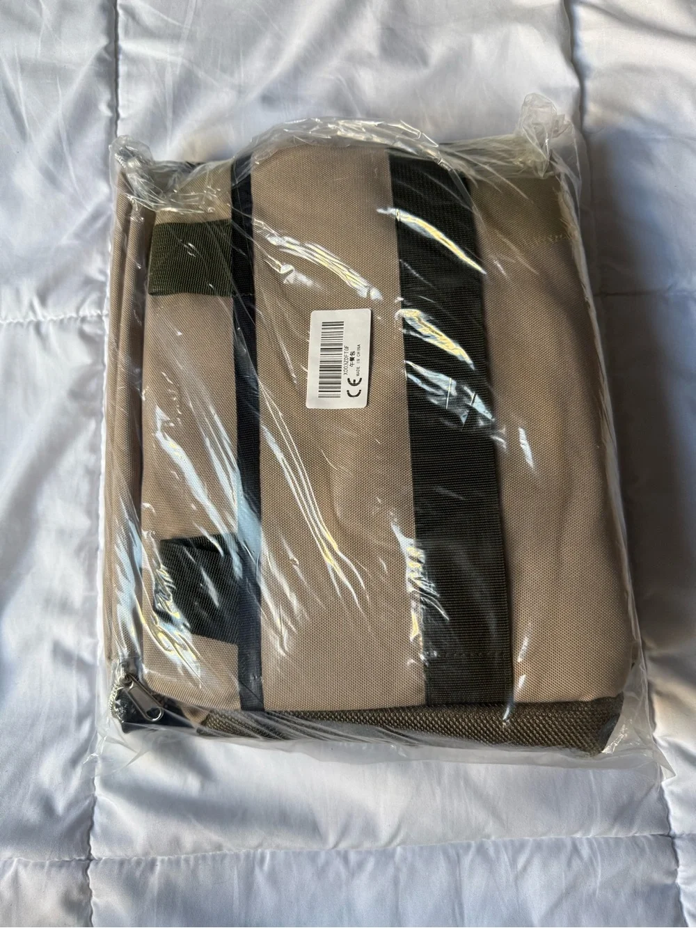 Insulated Men's Cooler Bag - Silver Interior, Black Trim